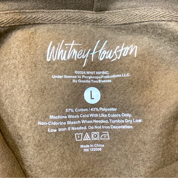 HP🎊🎉NWT Graphic Hoodie Whitney Houston - Picture 3 of 4